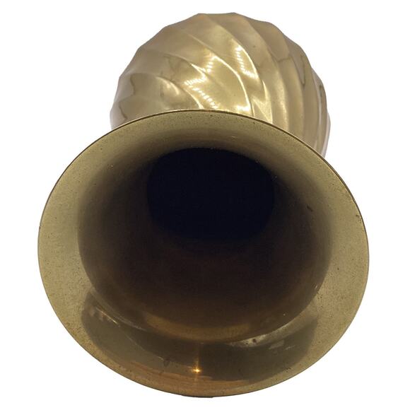 Vintage 8" Timeless Solid Brass Vase with Swirl Base and Bell End - Picture 3 of 10